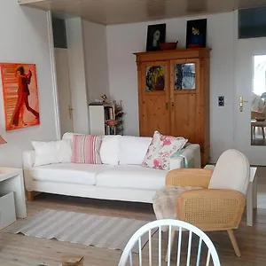 Apartment 3-zi Atelierdachwohnung Mit Bergblick Seenähe Und 2 Loggia