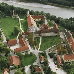 Hotel Klostergasthof Raitenhaslach, Burghausen